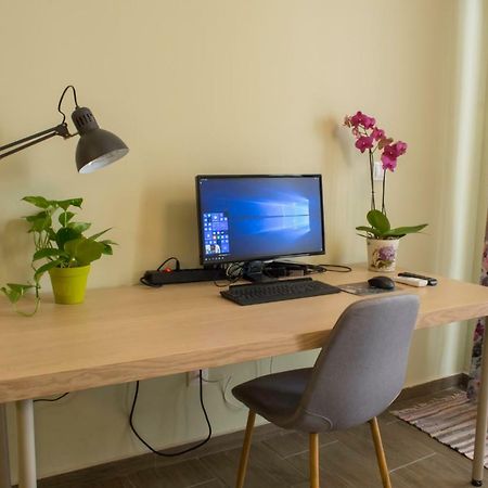 Premium Apartment Lycabettus 3-Bedrooms Atene Esterno foto