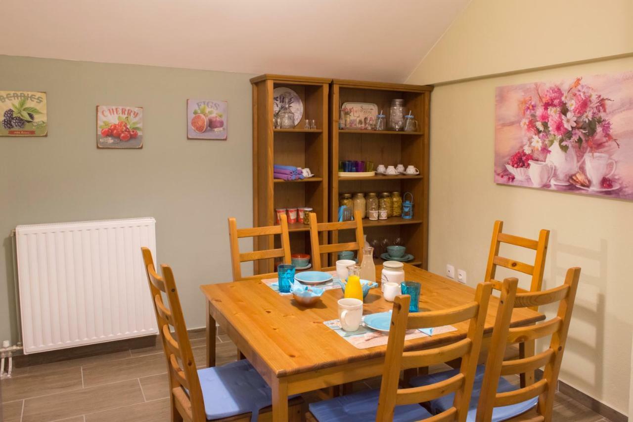 Premium Apartment Lycabettus 3-Bedrooms Atene Esterno foto